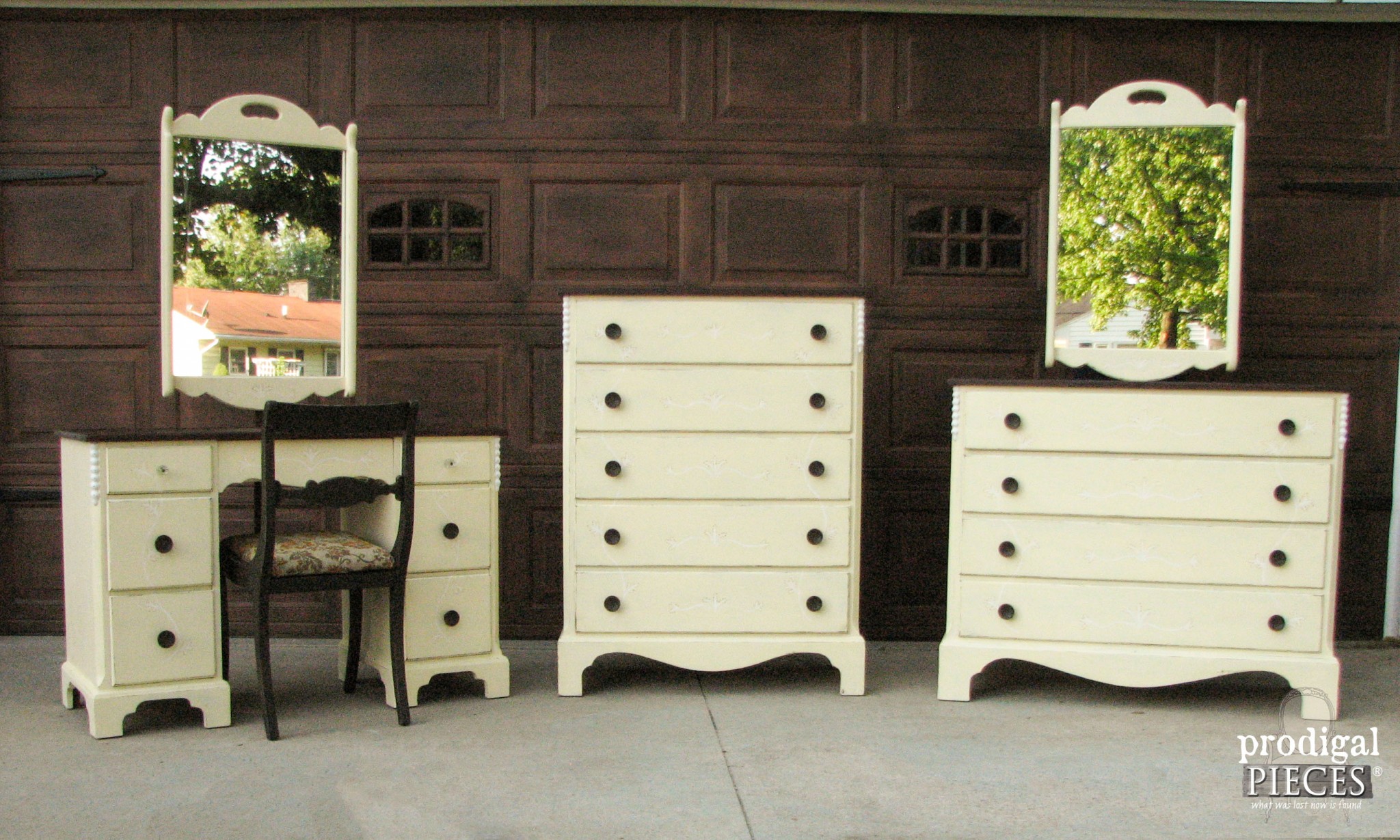 Bedroom Set ~ A Vintage Reunion