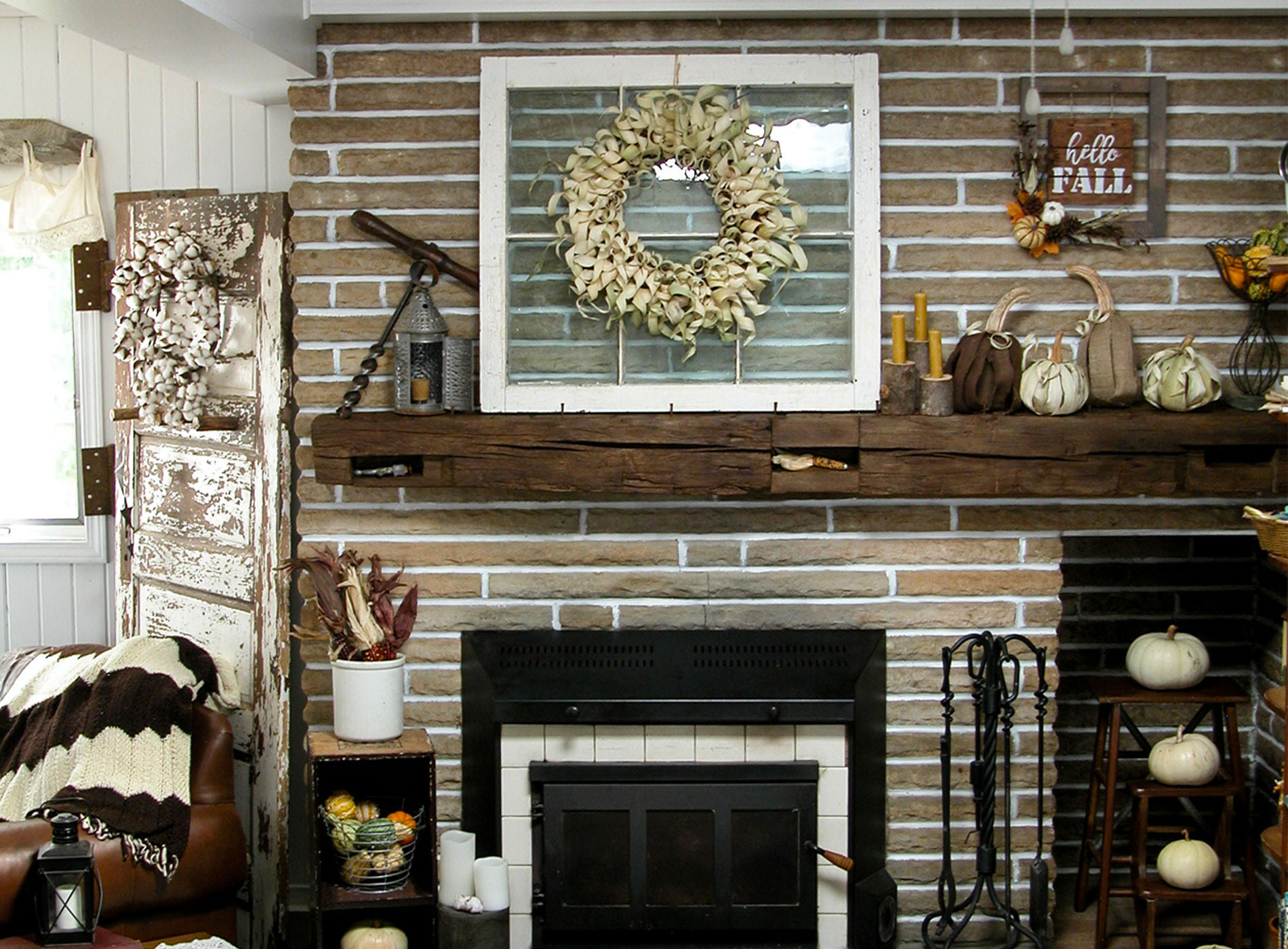Corn Husk Pumpkins & Wreath