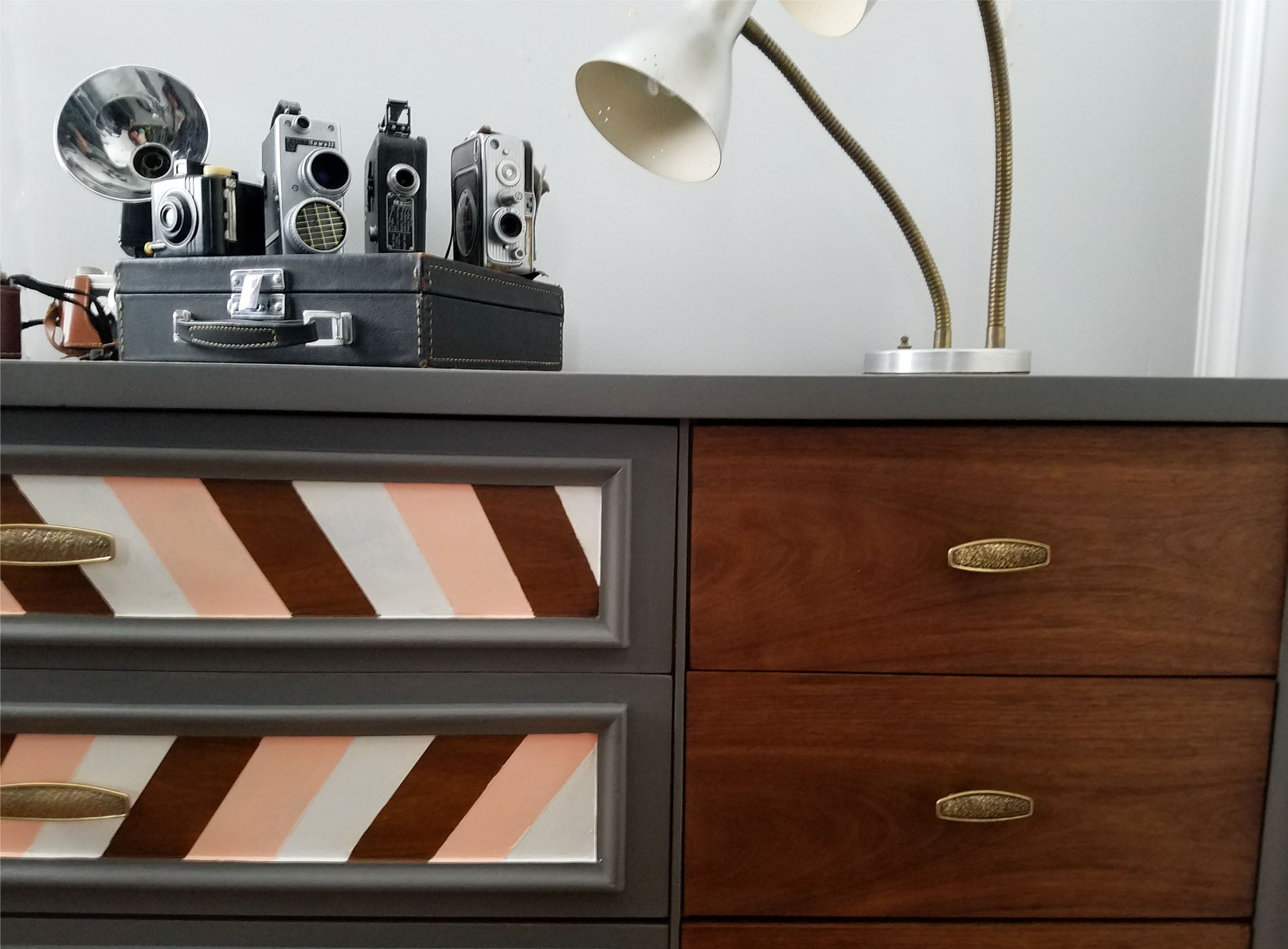 Mid Century Modern Dresser Makeover