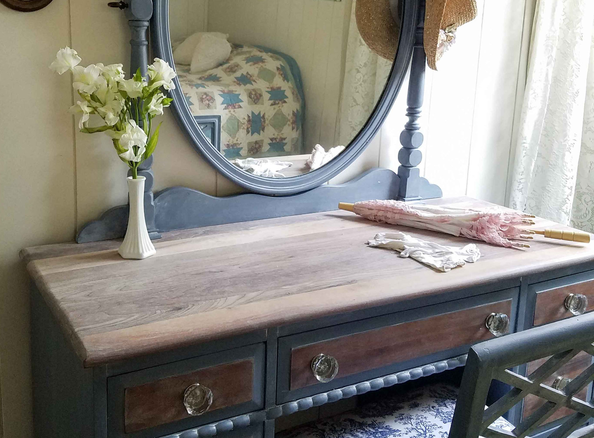 Vintage Vanity with French Country Cottage Style