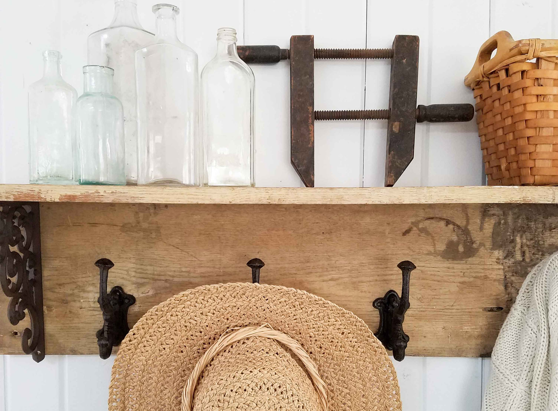 DIY Coat Rack ~ Farmhouse Style