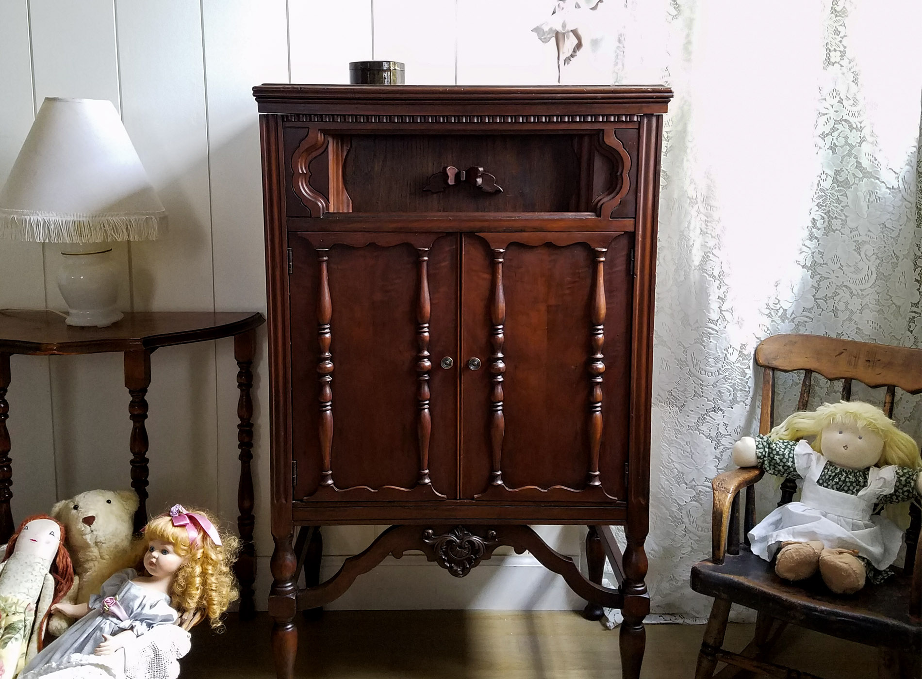 Repurposed Radio Cabinet turned Dollhouse