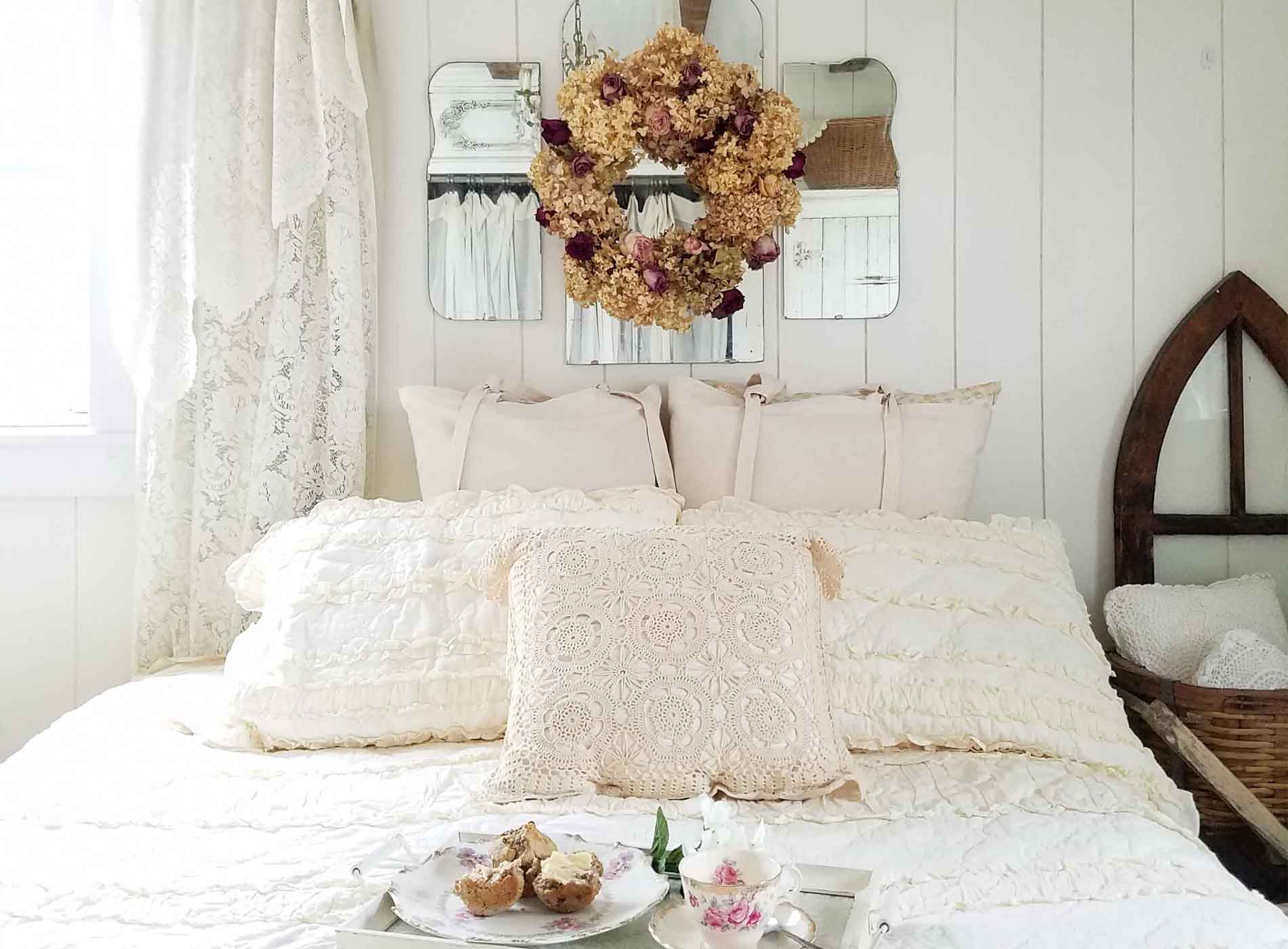Farmhouse Style Decor ~ How to add it to your home