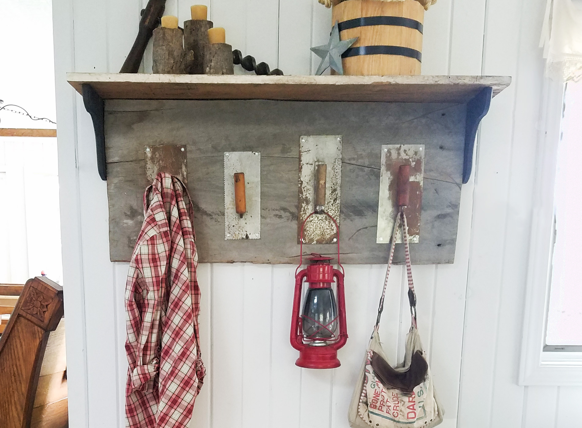 Flea Market Decor from Repurposed Finds