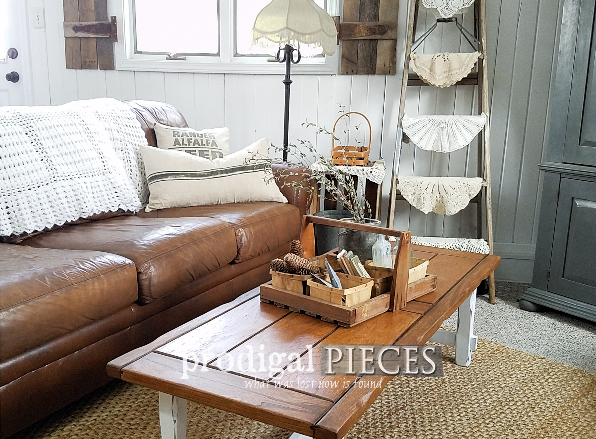 Farmhouse Coffee Table ~ DIY Your Decor