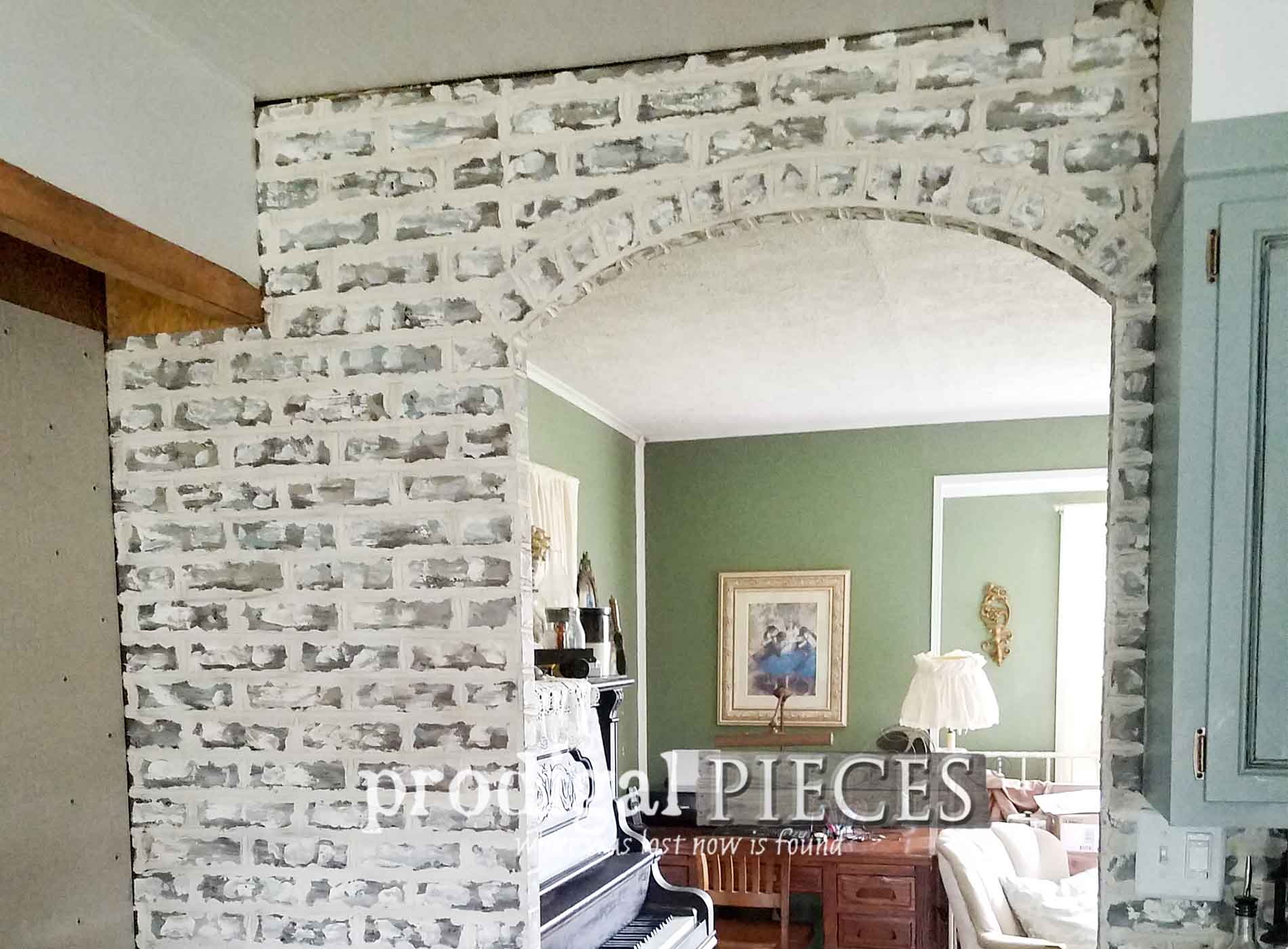 DIY Faux Brick Tutorial ~ Budget Decor