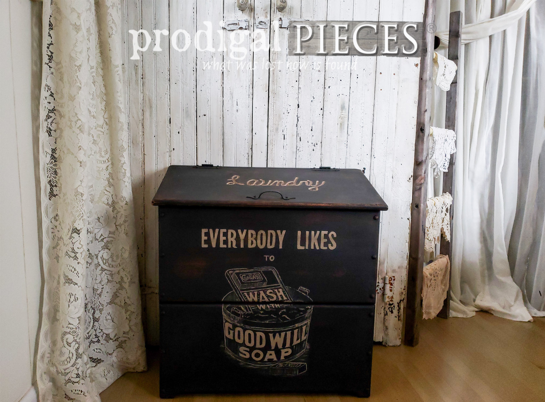 Farmhouse Laundry Bin ~ Thrift Store Makeover