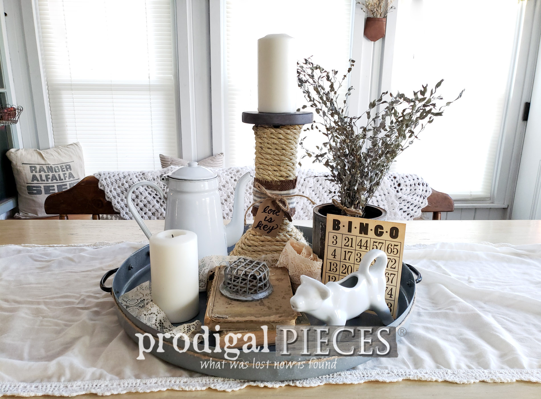 Upcycled Farmhouse Tray from Curbside Table