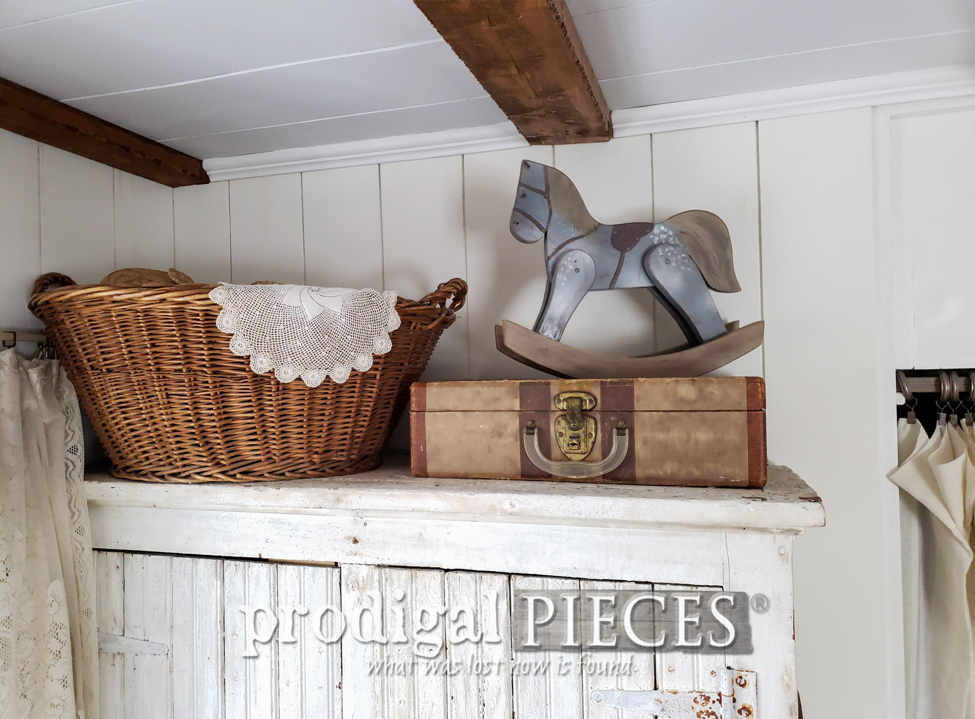 Budget Farmhouse Decor ~ Thrift Store Fun