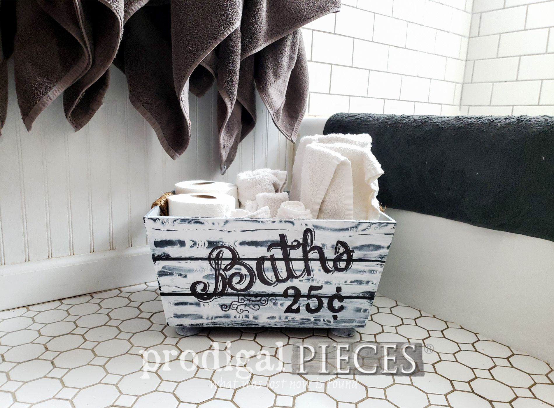 Farmhouse Bathroom Storage ~ Upcycling Fun