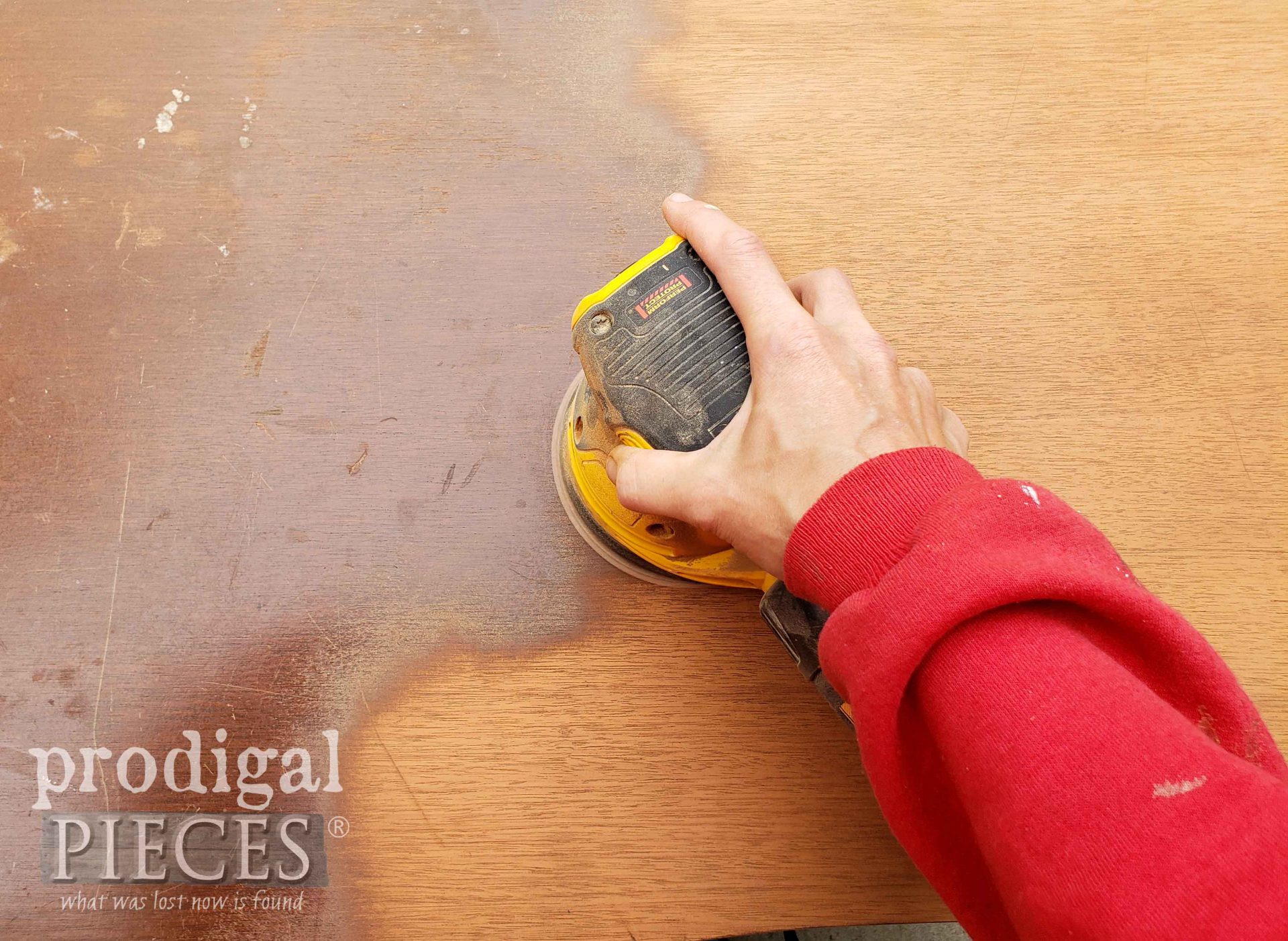 Sanding Buffet with DeWalt Random Orbit Sander | prodigalpieces.com Sanding Buffet with DeWalt Random Orbit Sander | prodigalpieces.com