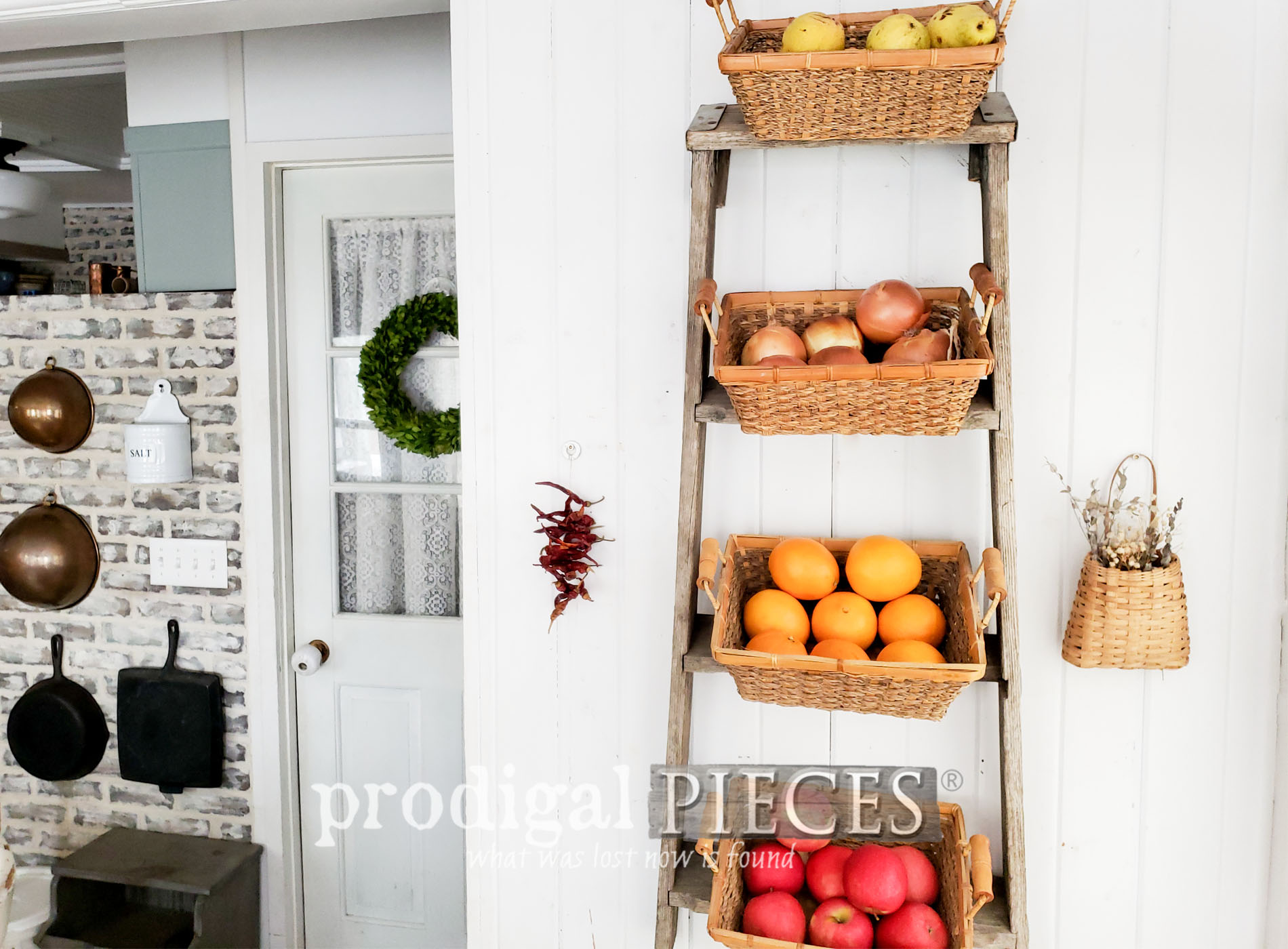 Upcycled Broken Ladder into Farmhouse Decor