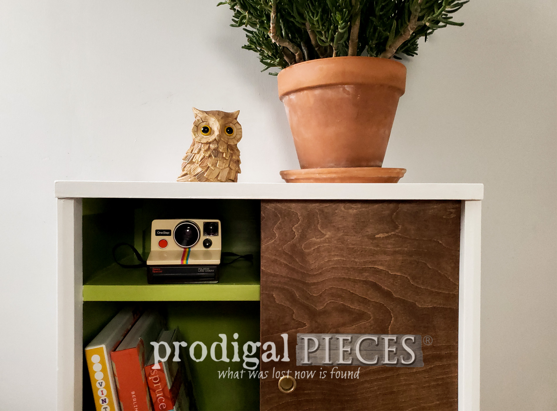Mid Century Modern Media Stand