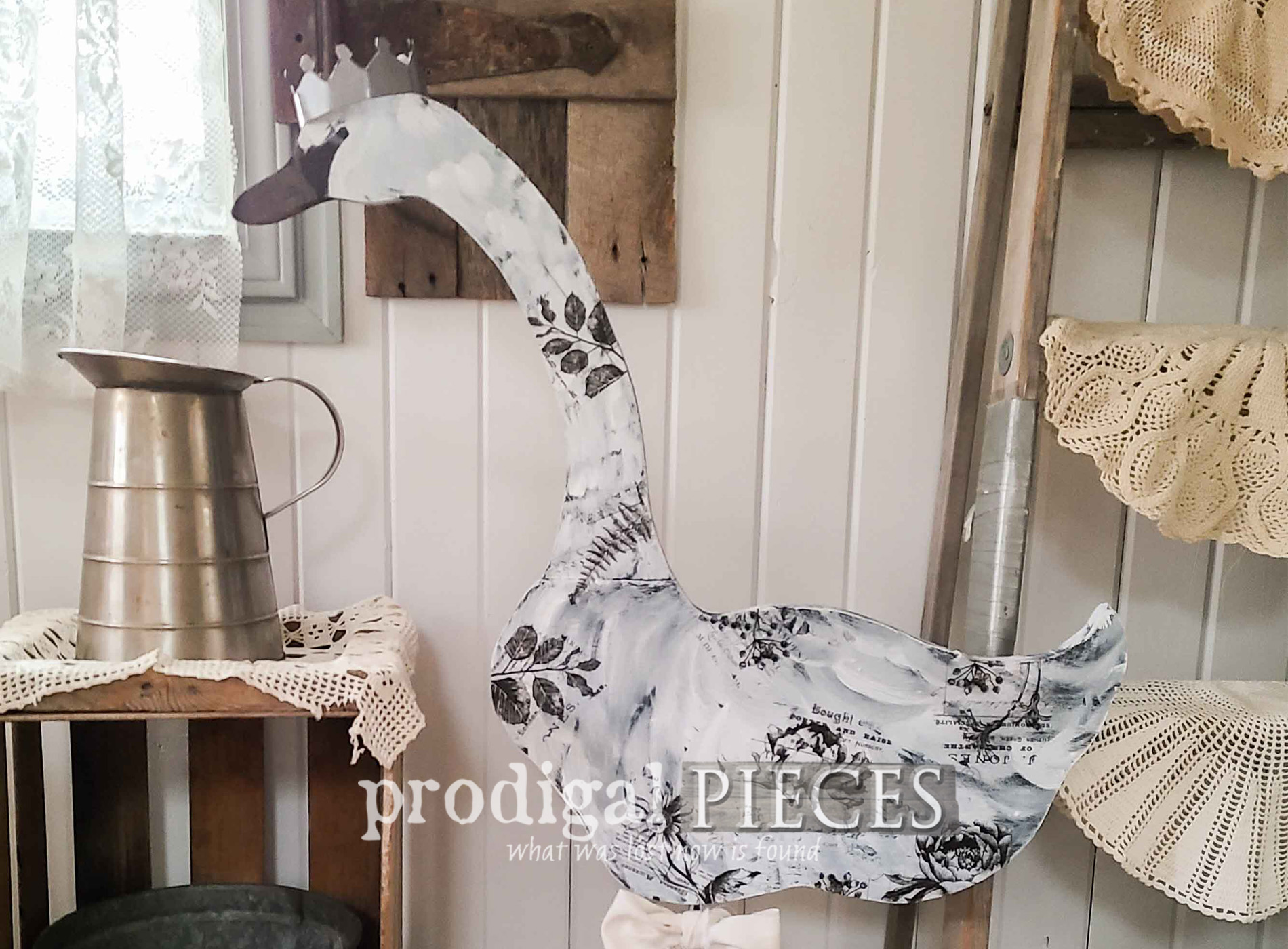 Shabby Chic Swan with Stand & Decoupage