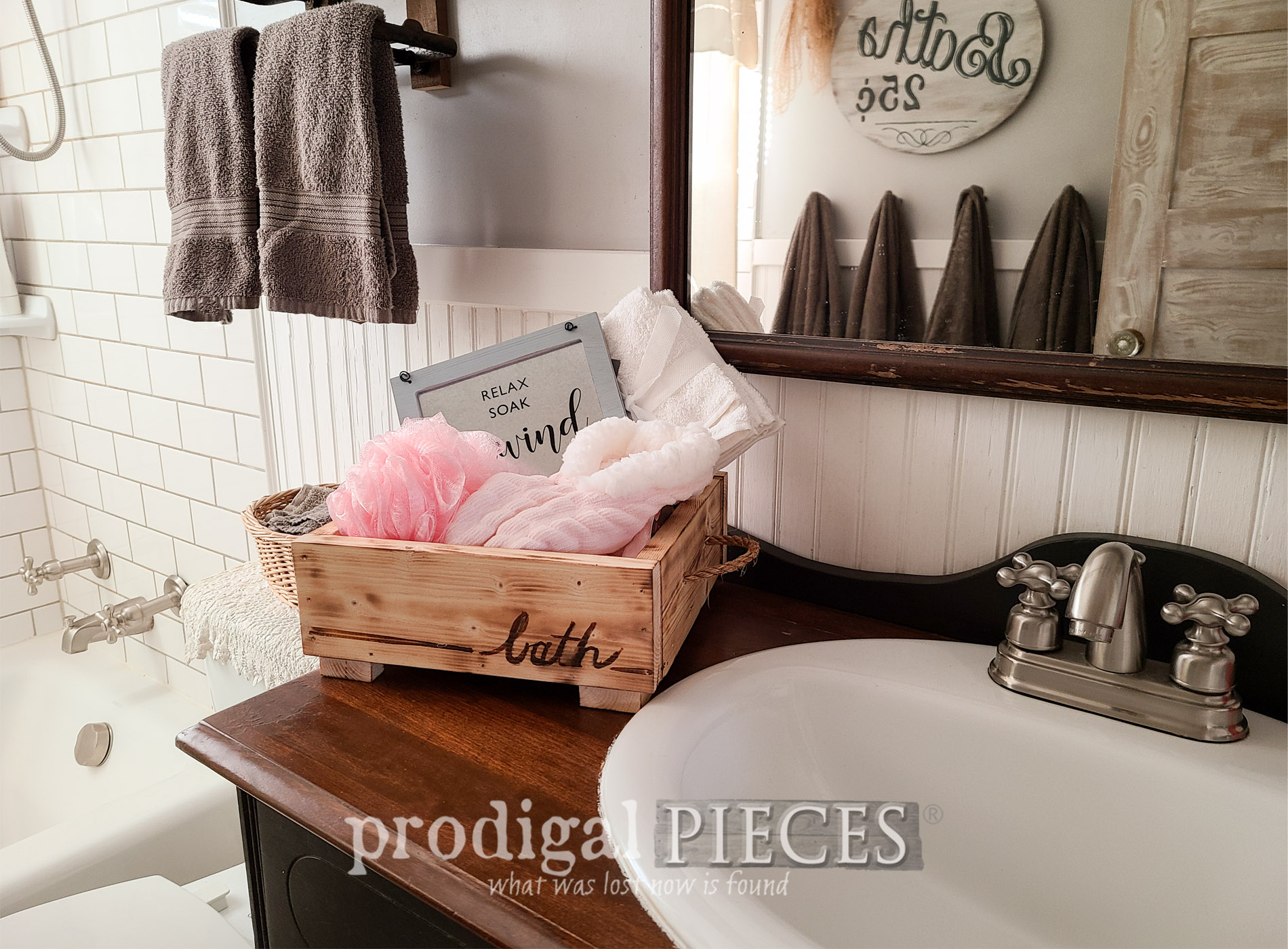 DIY Wooden Gift Box ~ Last-Minute Gift Idea