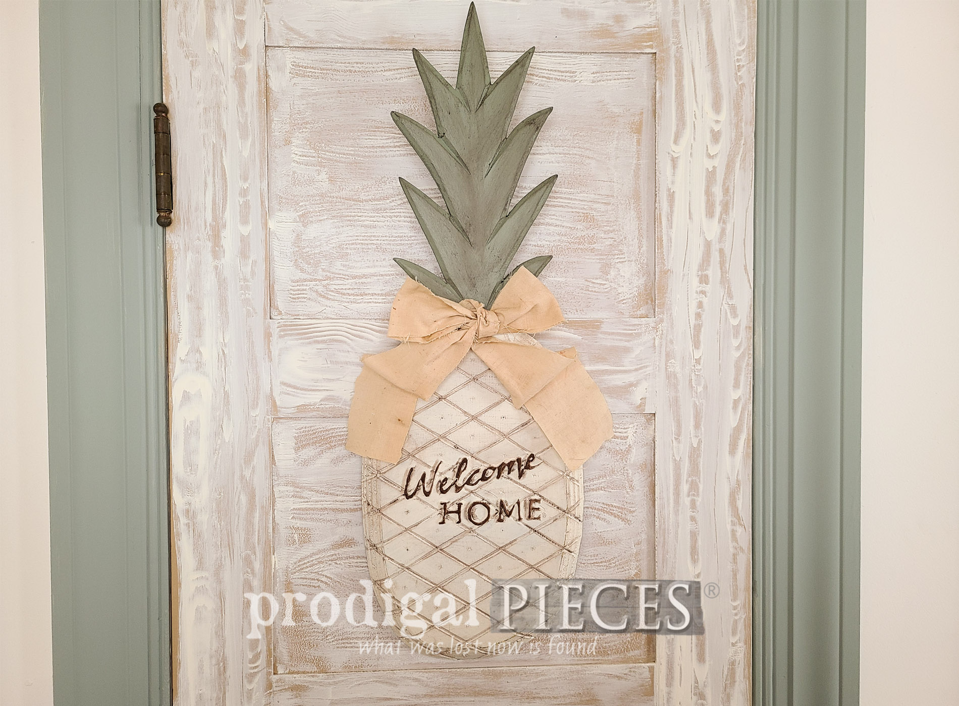 Welcome Home Pineapple Sign DIY Style