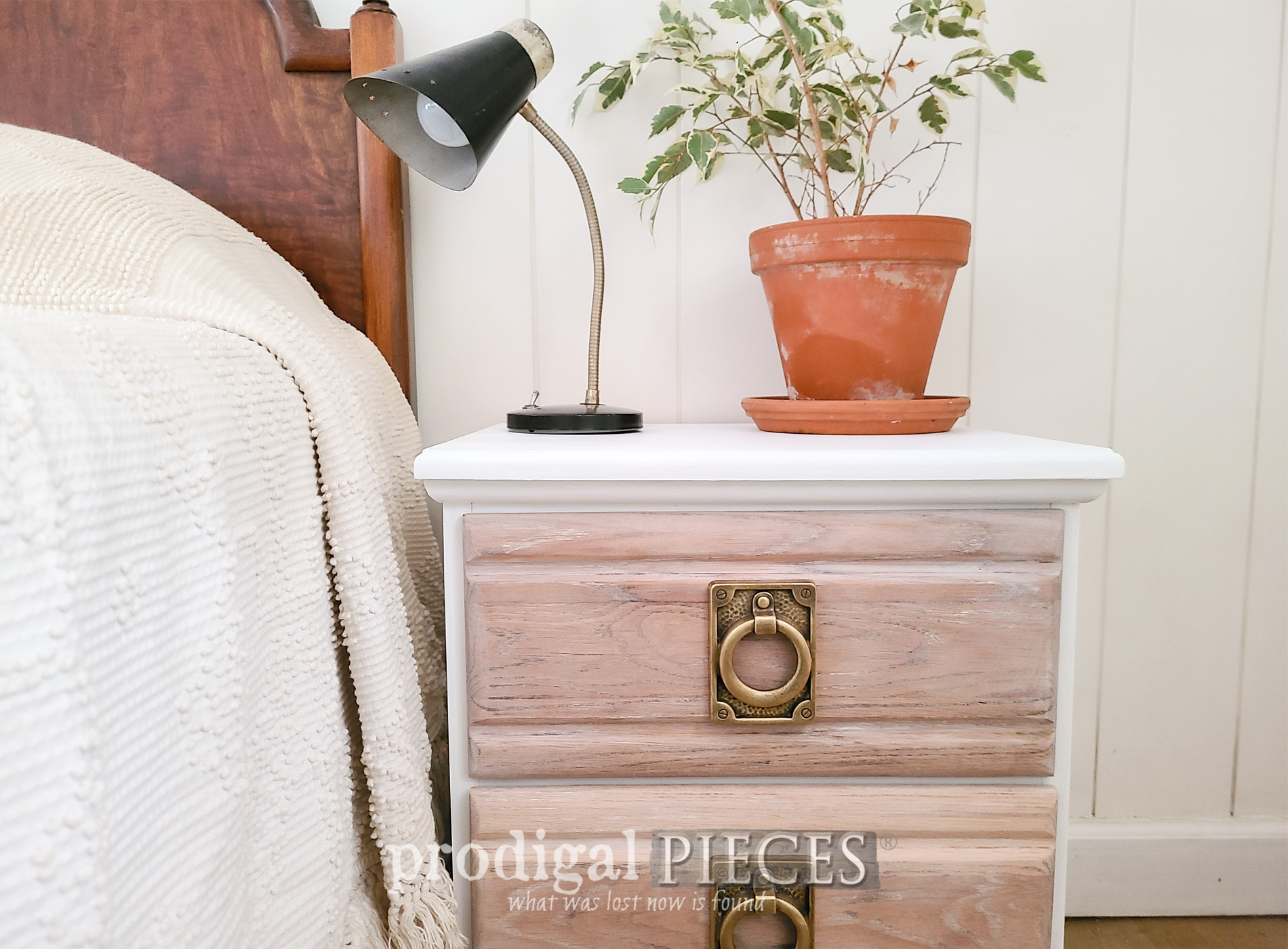 Dated Vintage Nightstand Makeover