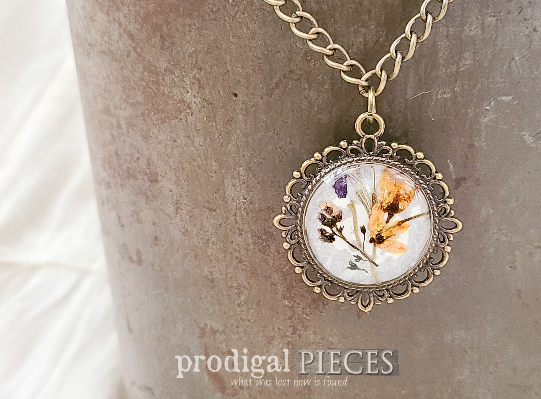 DIY Resin Necklace Pendant