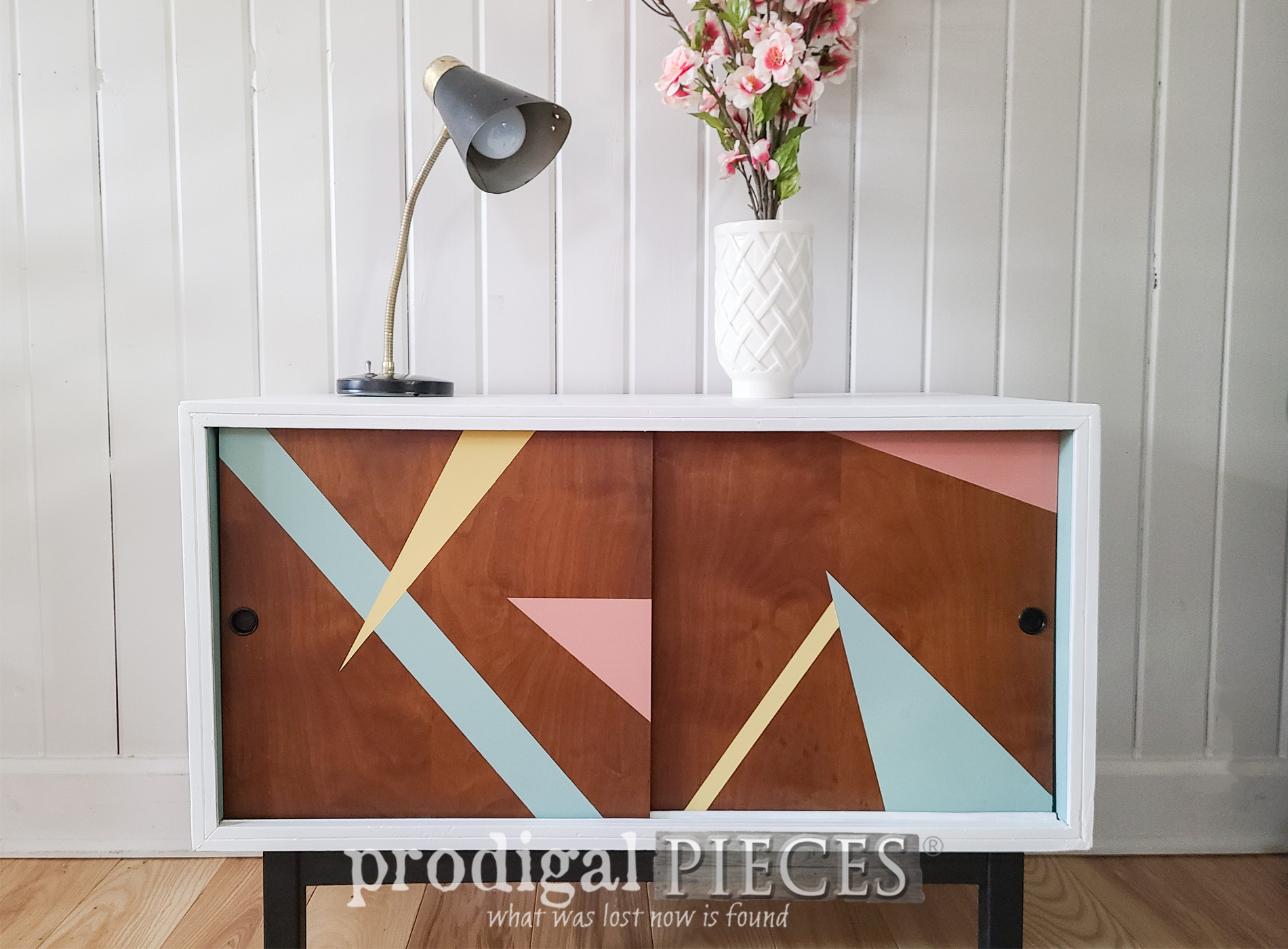 Vintage Lane Entertainment Stand Makeover