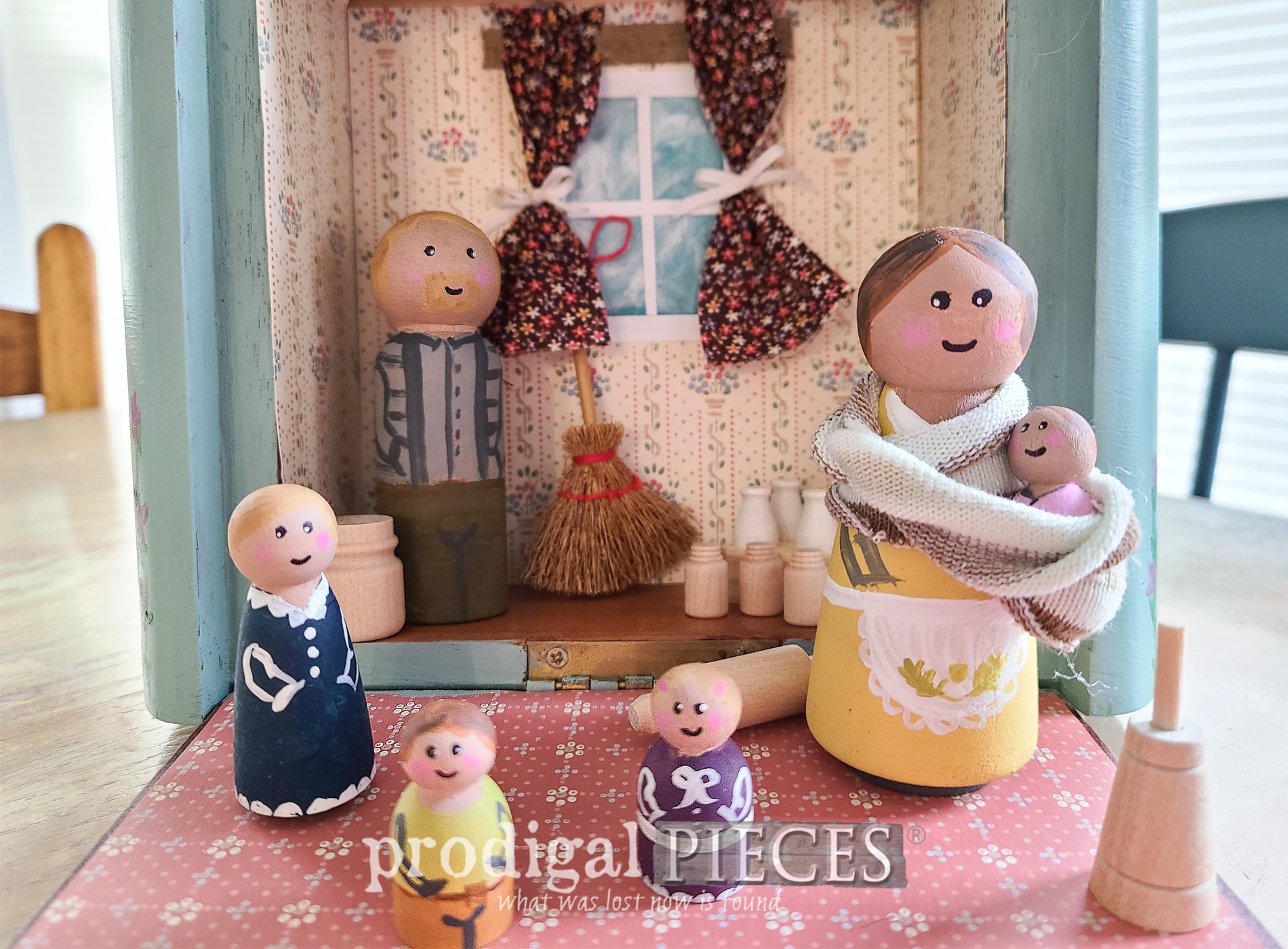 Upcycled Cigar Box into Travel Dollhouse
