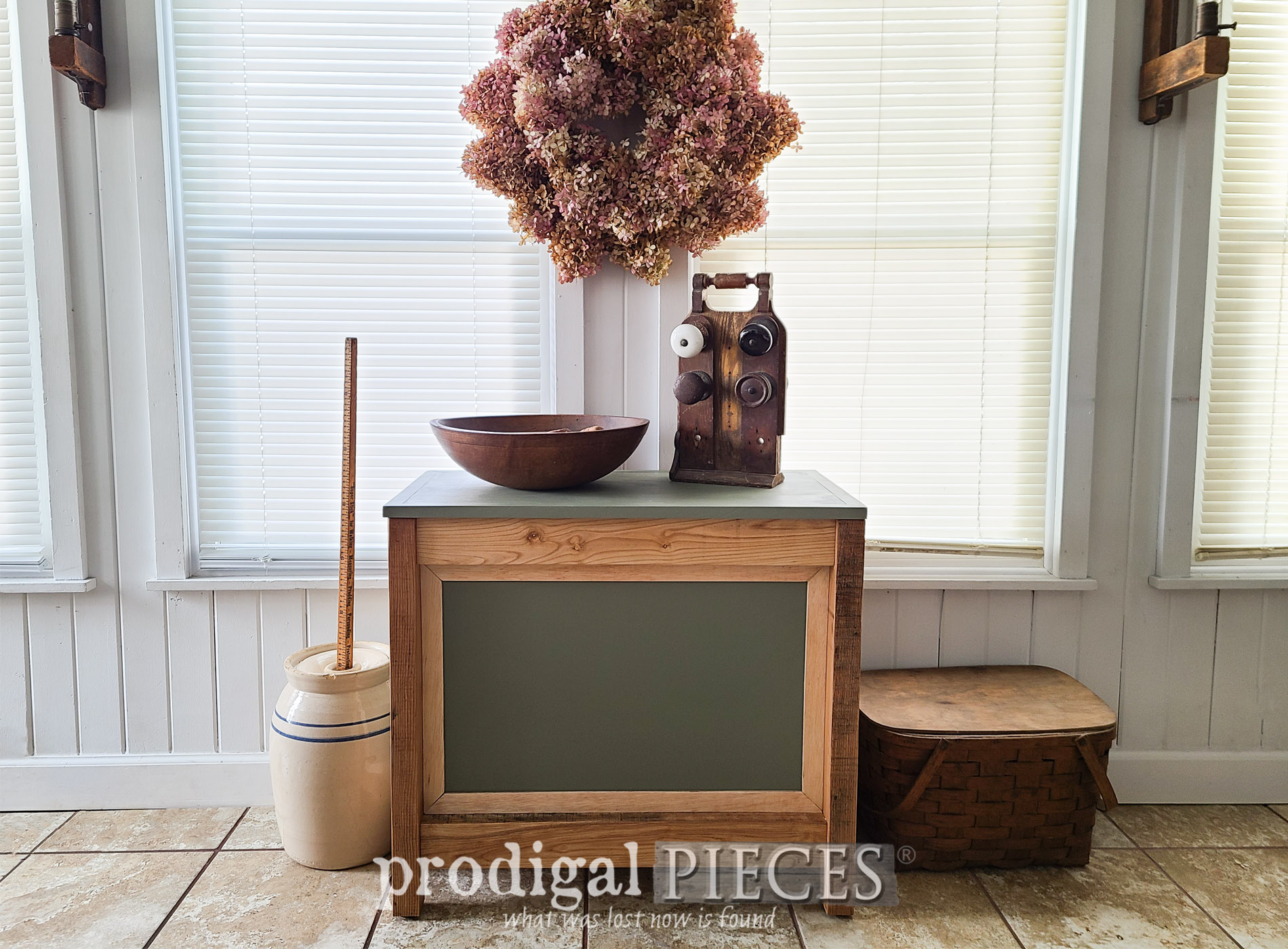 Reclaimed Pallet Wood Chest