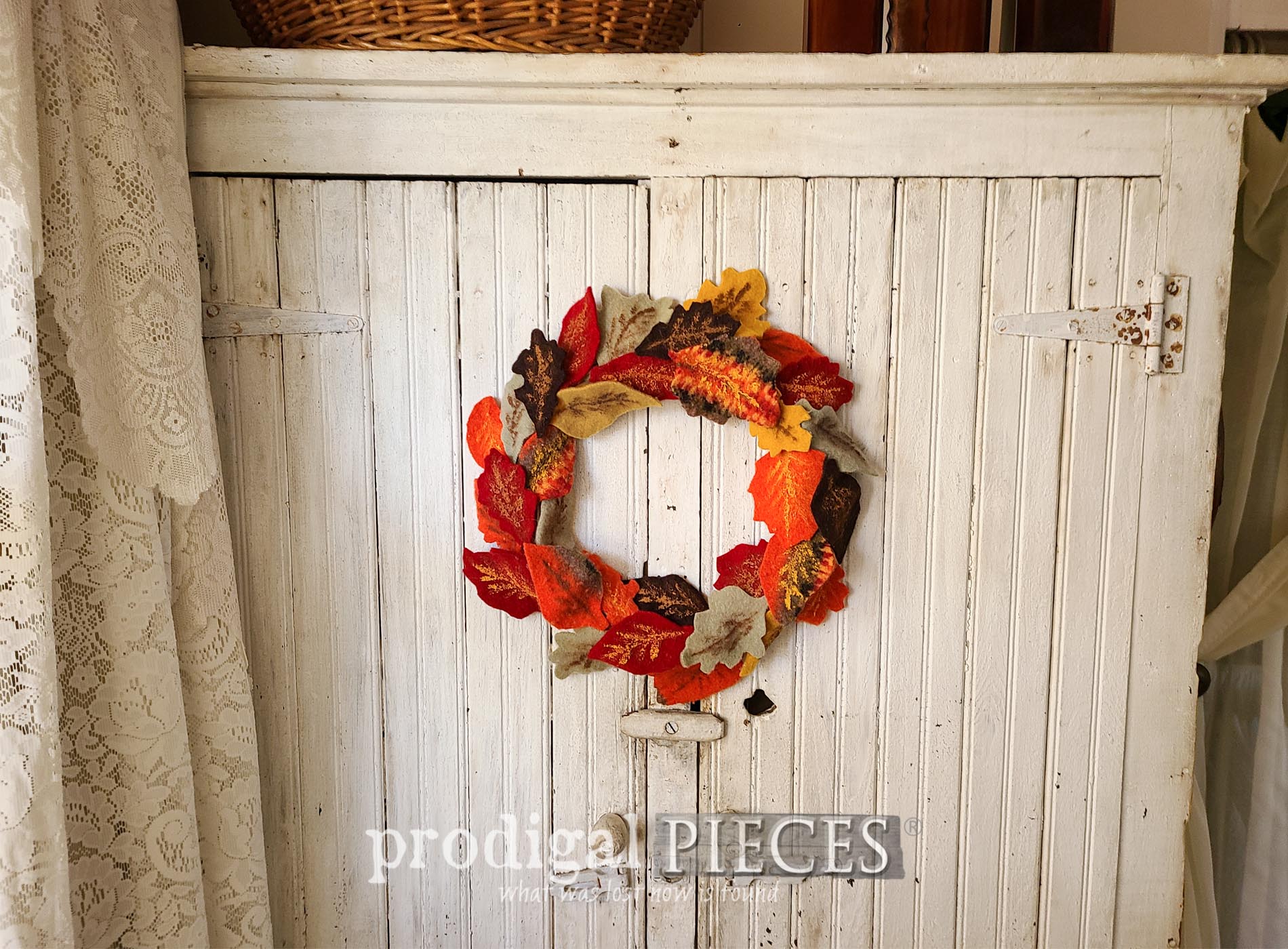 Felted Sweater Fall Wreath Tutorial
