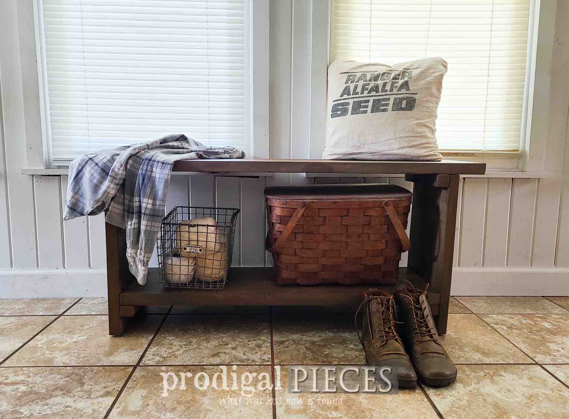 Reclaimed Wood Bench DIY