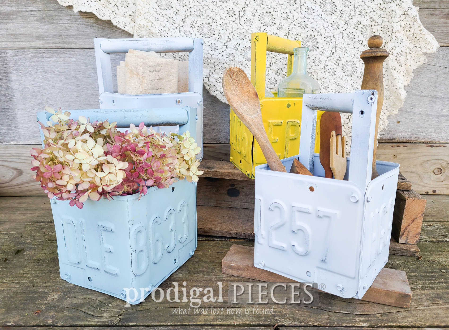 Upcycled License Plate Caddy