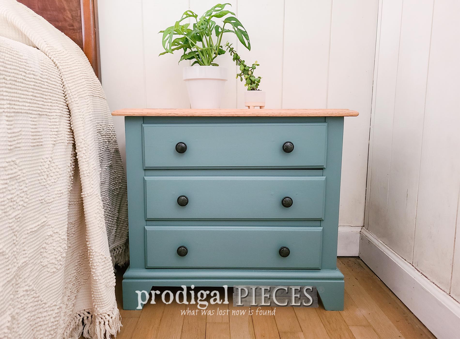 Thrifted Nightstand Upgrade